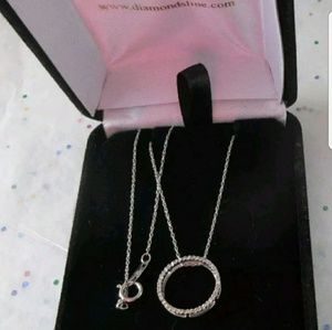 10k white gold circle of love necklace
